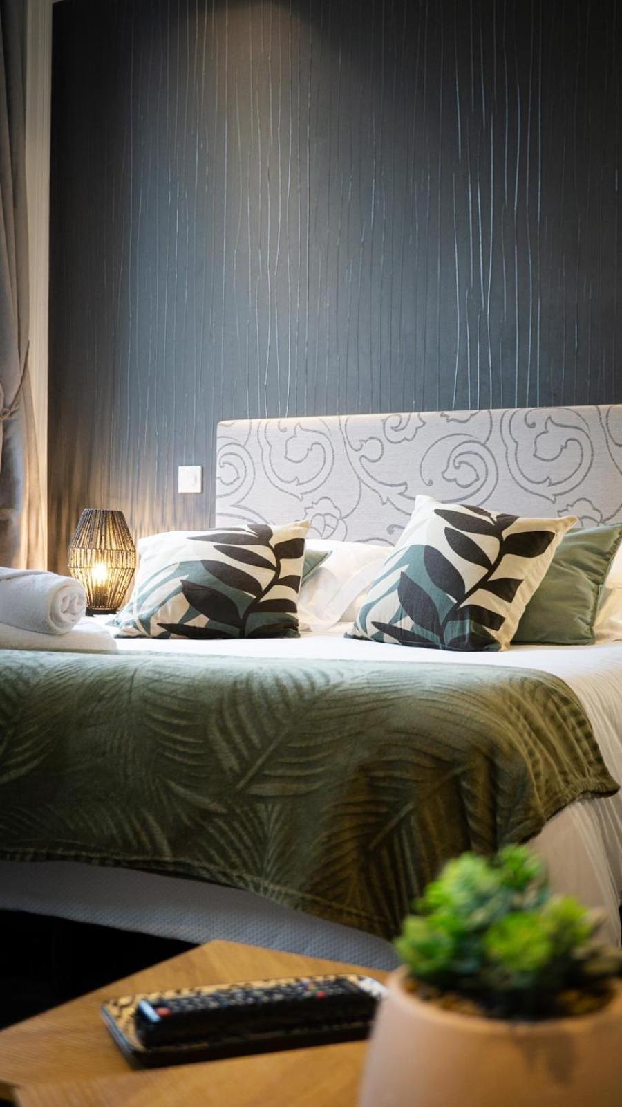 Suit'Home Commerce أنجير المظهر الخارجي الصورة